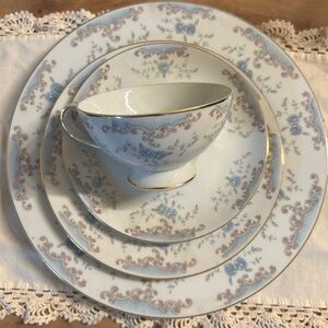 Imperial china W. Dalton Seville 5303